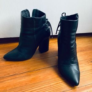 Kristen Cavallari for Chinese Laundry Black Leather Lace Up Booties, size 7.5